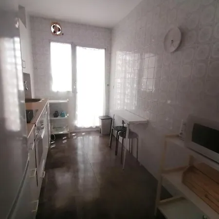 Piso Familiar Con Piscina Y Aparcamiento En - Edificio Ronda I * Torre Del Mar