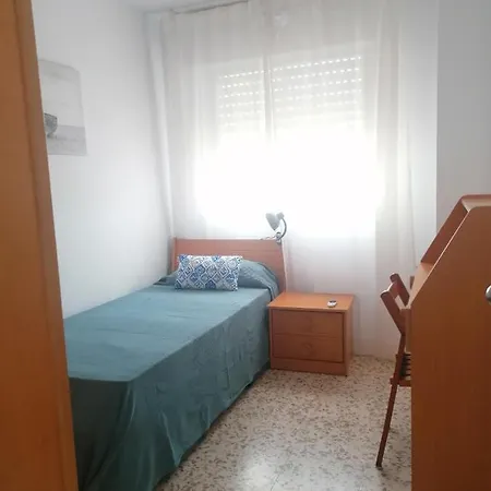Piso Familiar Con Piscina Y Aparcamiento En - Edificio Ronda I *