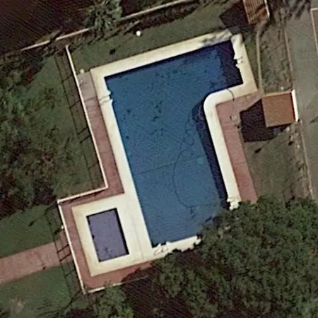 Piso Familiar Con Piscina Y Aparcamiento En Apartamento Torre Del Mar